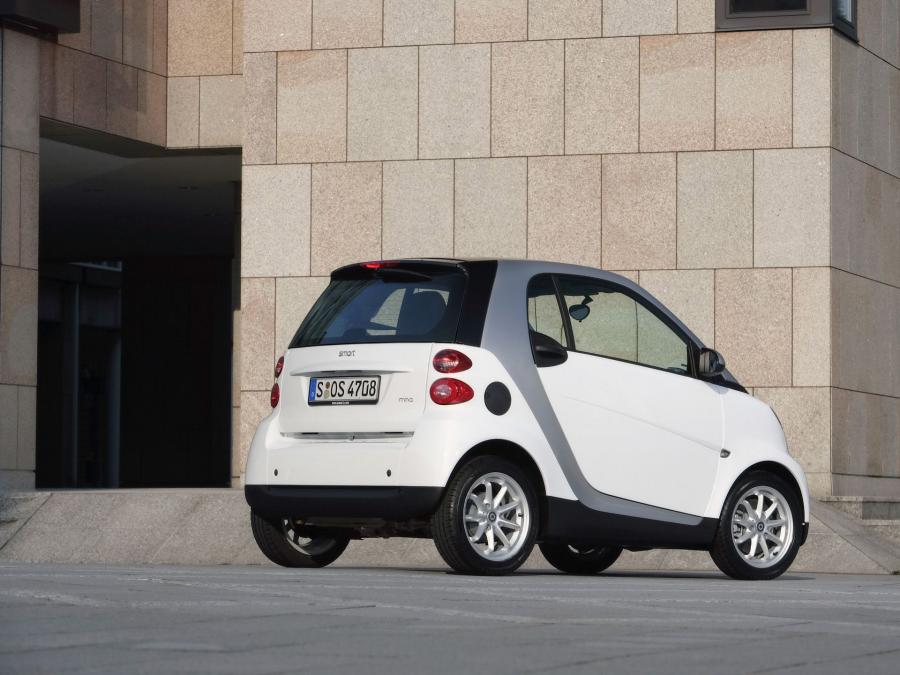  Smart ForTwo Micro Hybrid Drive 2007 года  (фото 7 из 22)